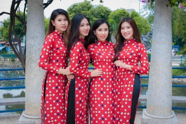 Hình ảnh Cô Ba Sài Gòn là một trong những hình tượng trendy trong giới thời trang Việt Nam.