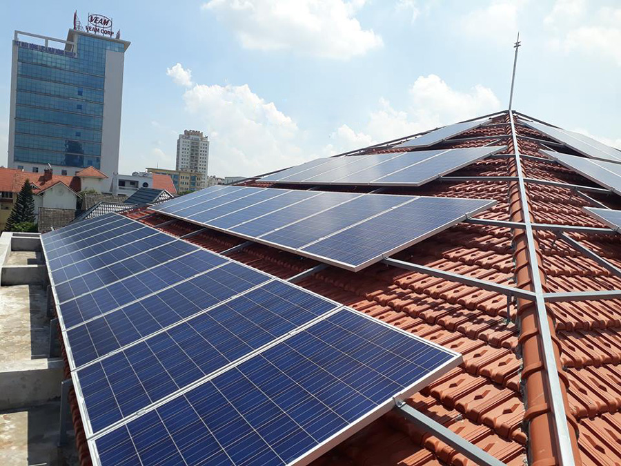 Lắp đặt điện năng lượng mặt trời hòa lưới áp mái quận 4 - Võ Gia Solar
