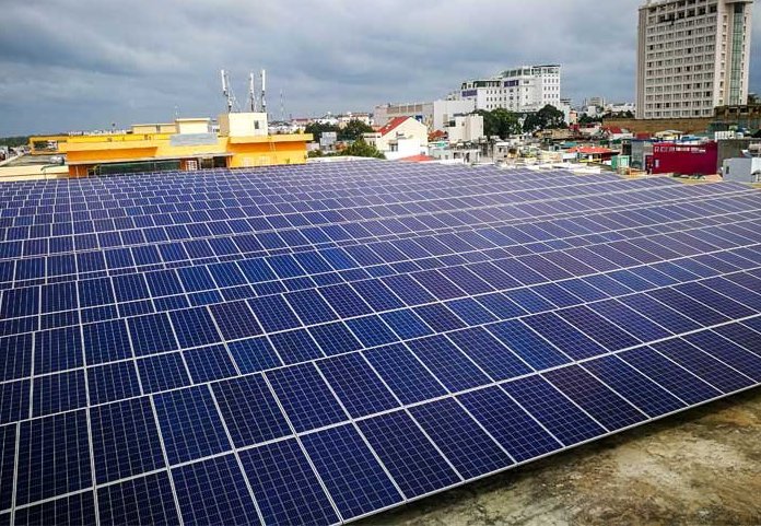 Dân đô thị “chuộng” lắp hệ thống năng lượng mặt trời