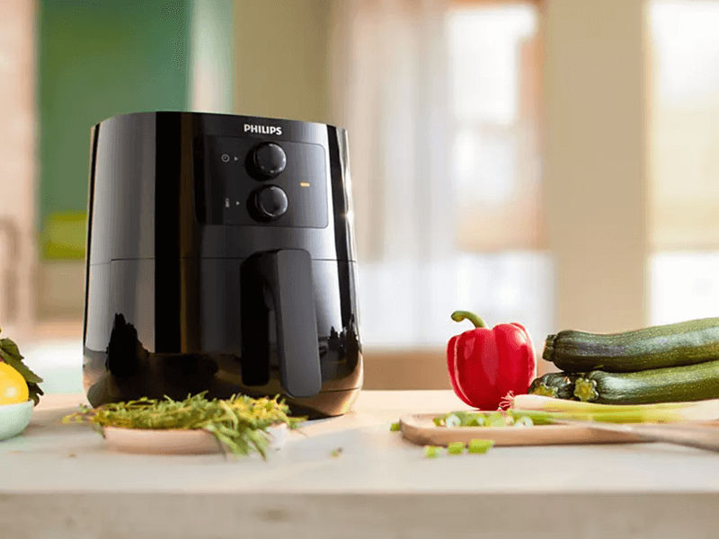 Philips HD9200 - Essential Airfryer Deep Fries and Heats