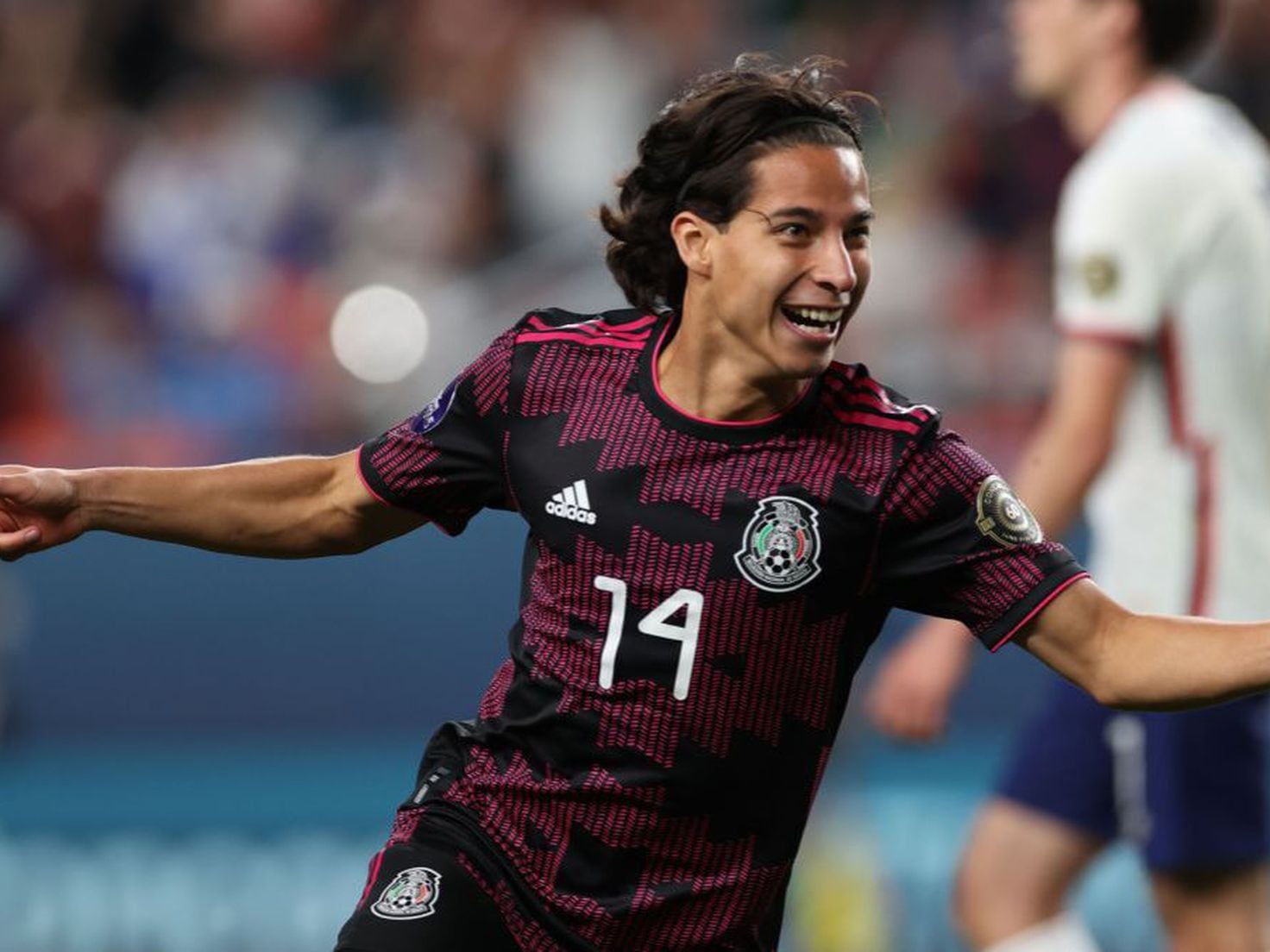 I made the best decision when I went to Europe - Lainez - AS USA
