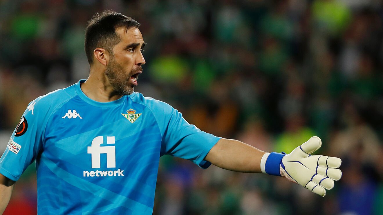 Claudio Bravo: Age, current club, earnings and net worth - Latest Sports News Africa | Latest Sports Results