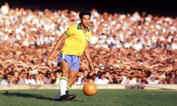 Top 10 Greatest Brazilian Players of All Time History - The FootballLovers