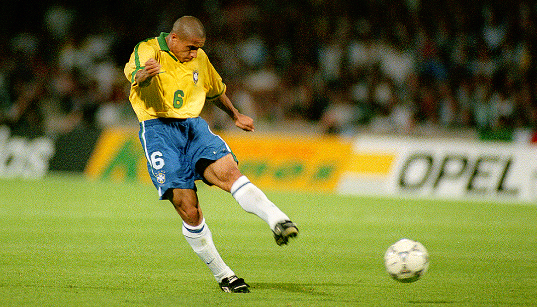 Top 10 Greatest Brazilian Players of All Time History - The FootballLovers