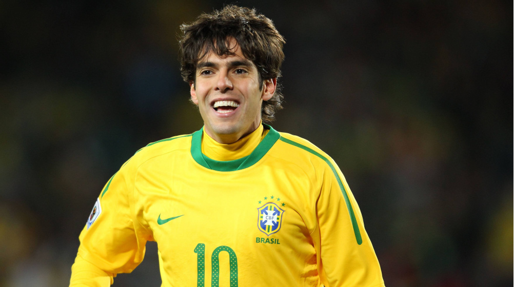 Top 10 Greatest Brazilian Players of All Time History - The FootballLovers