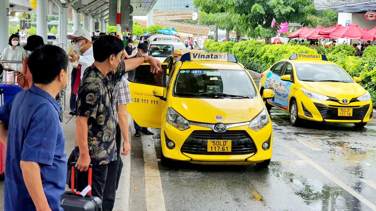 Dịch vụ taxi ở Việt Nam đi đúng hướng | Tin Tuổi Trẻ