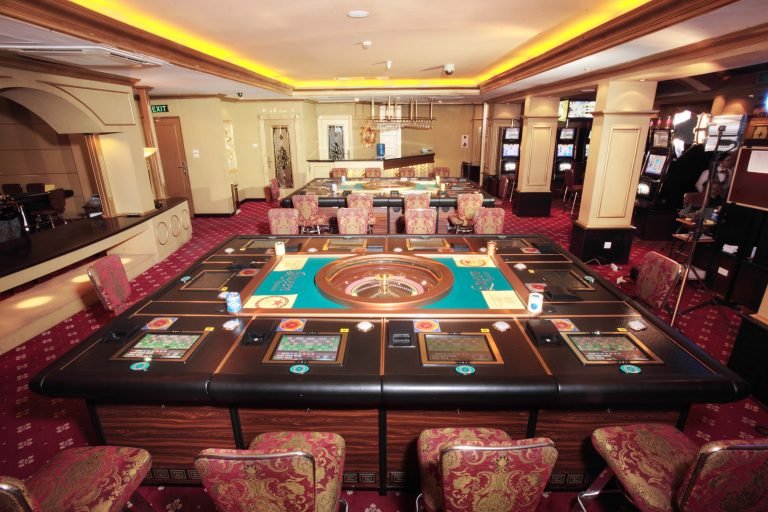 CROWNE PLAZA DA NANG CASINO ĐẶT PHÒNG GIÁ TỐT