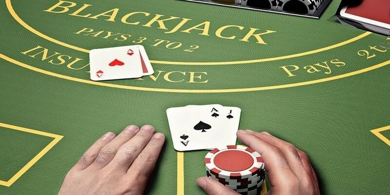 Những Cách Chơi Blackjack Cơ Bản Bạn Cần Hiểu 